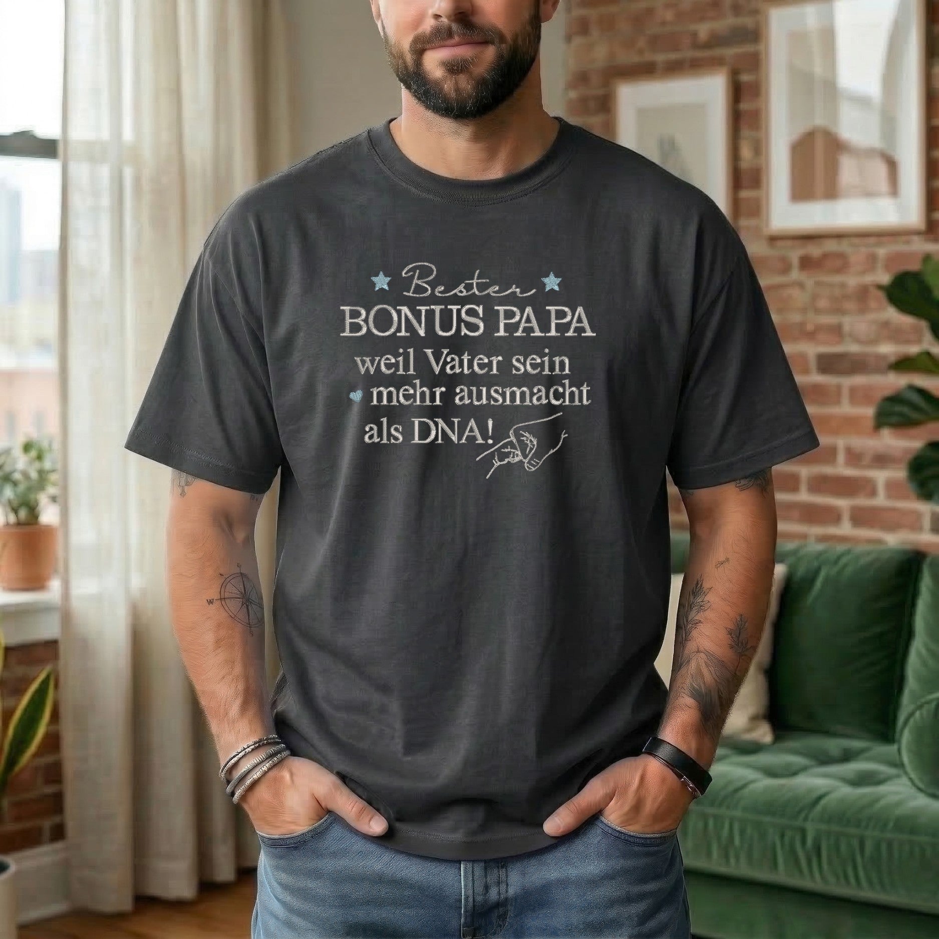 Bonus Papa T-Shirt • bestickt • emotionales Geschenk für Bonus Papa • Vatertag Shirt • Patchwork Familie