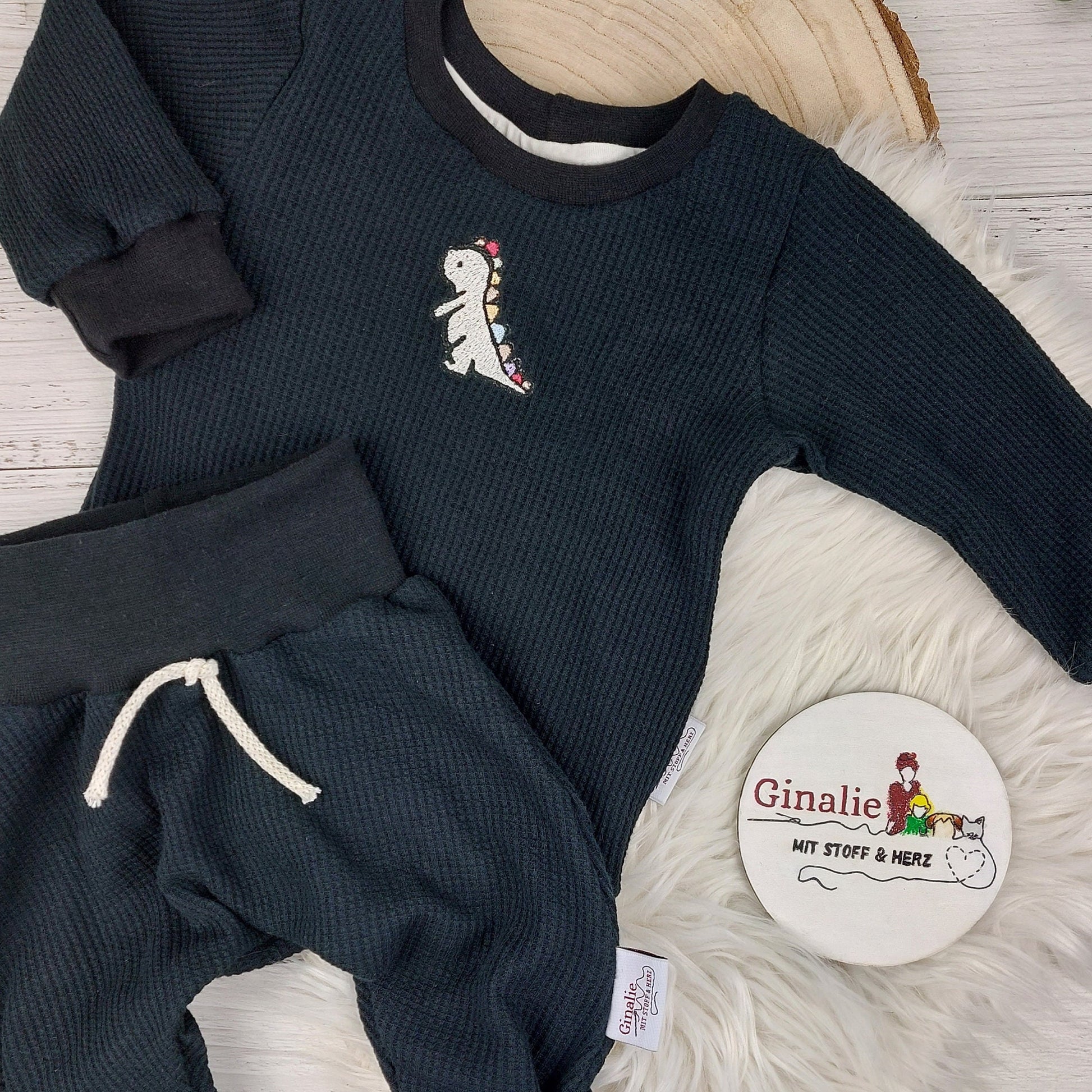 Dino-Outfit für Babys & Kinder