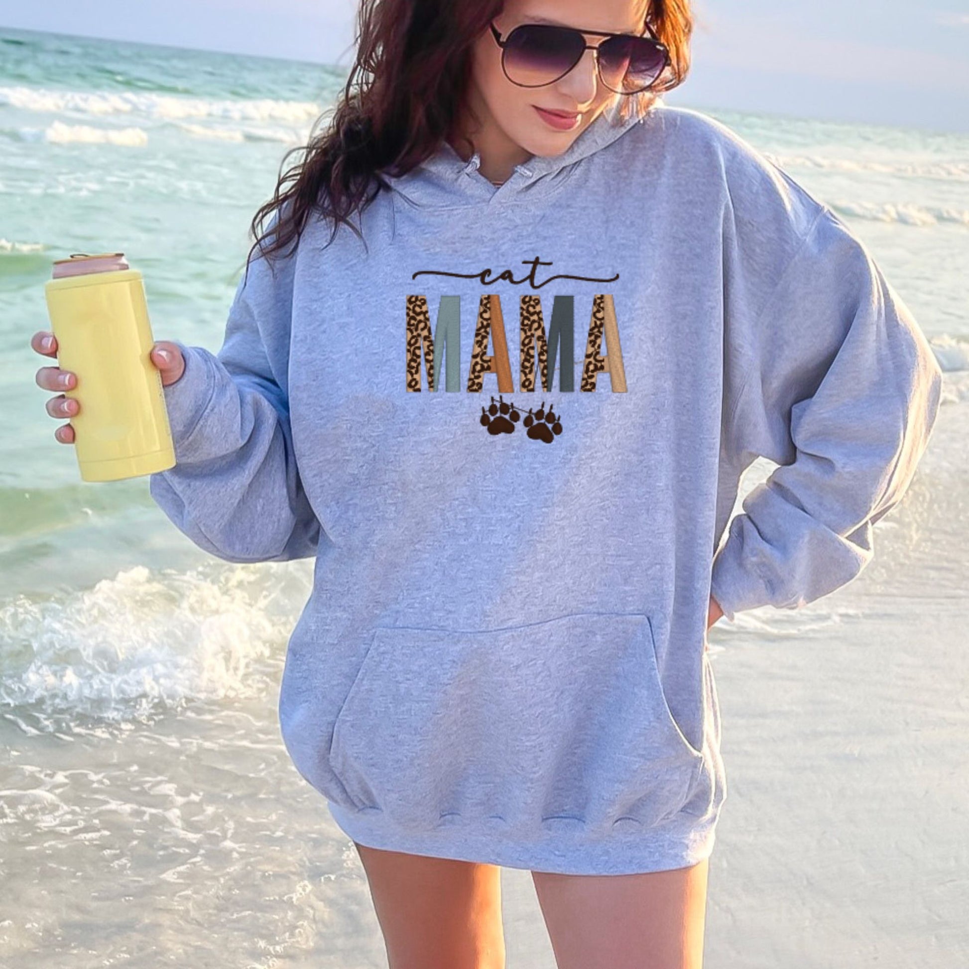 Hoodie • Cat Mama (Leopard-Details & Pfoten, Unisex, gestickt)