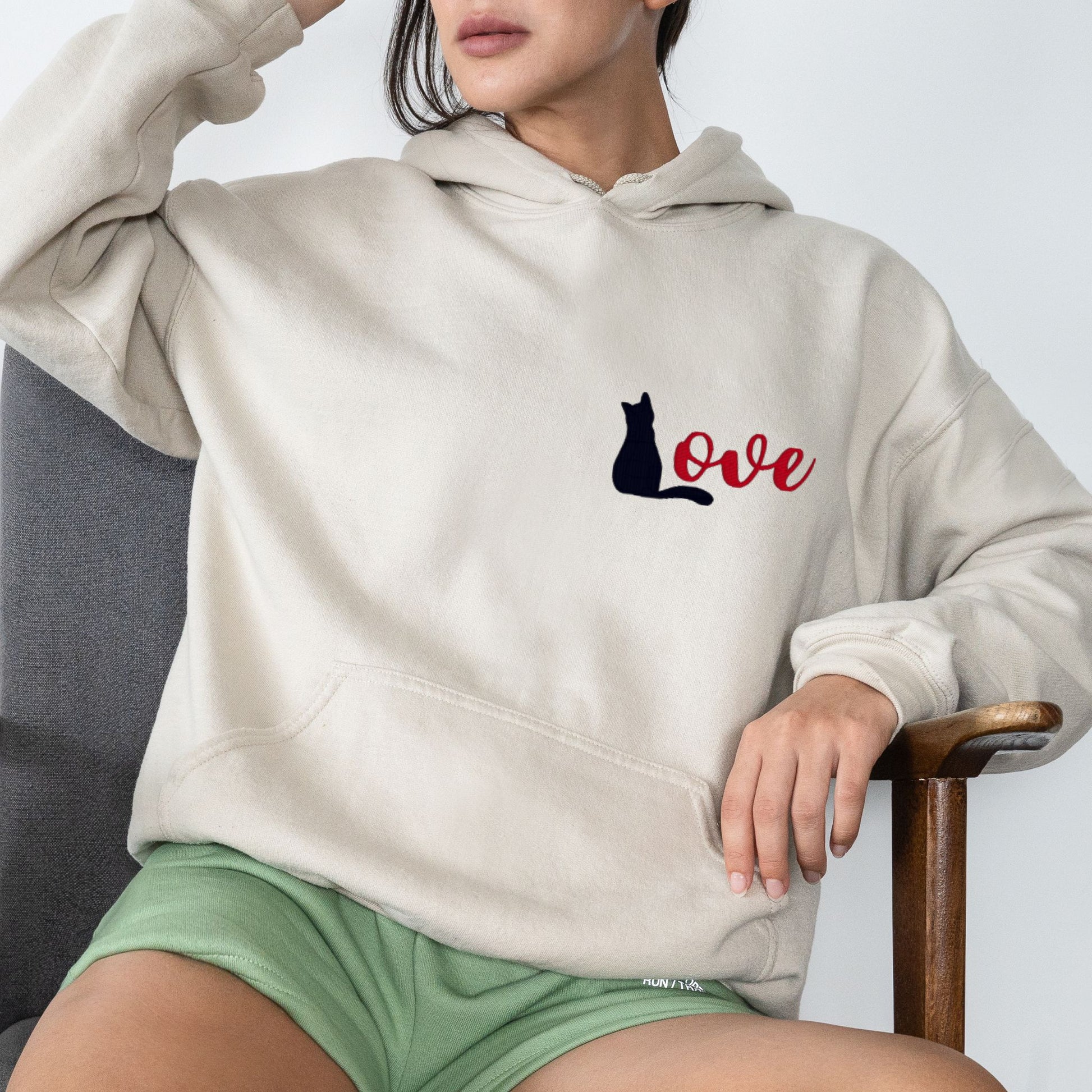 Hoodie • Katze & „Love“ (minimalistisch, Unisex)