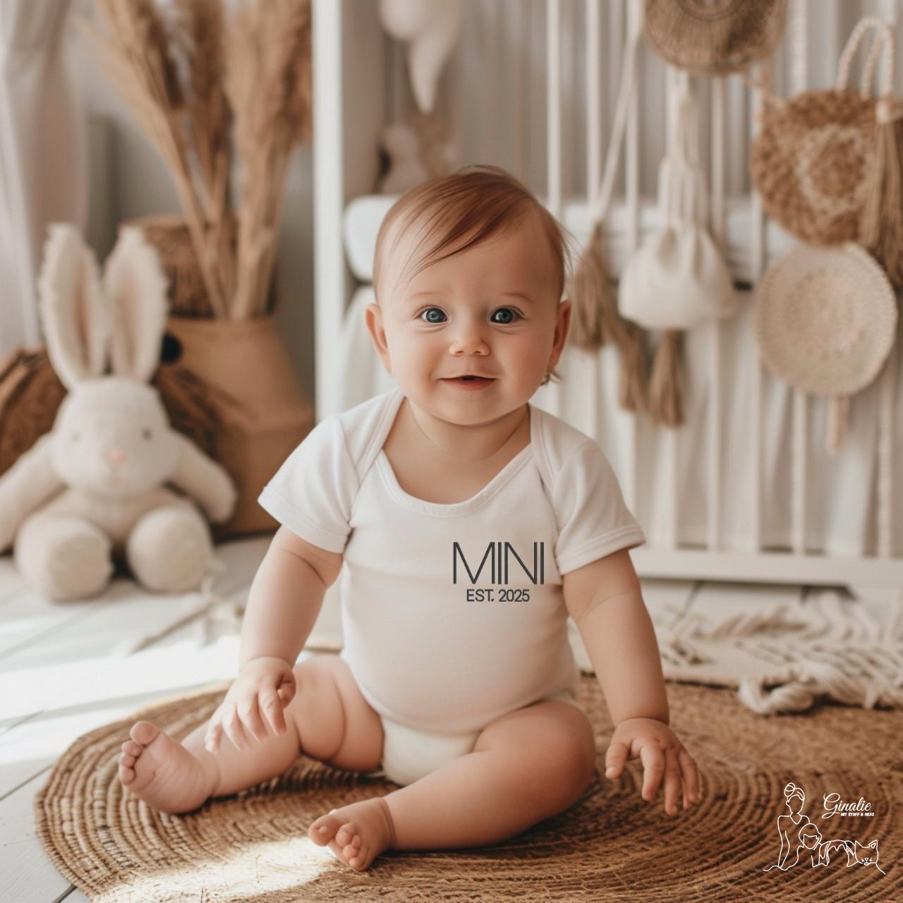 Mama Papa Shirt FAM01 • Family Matching Outfit • personalisiertes Familien T-Shirt • besticktes Partnerlook Shirt