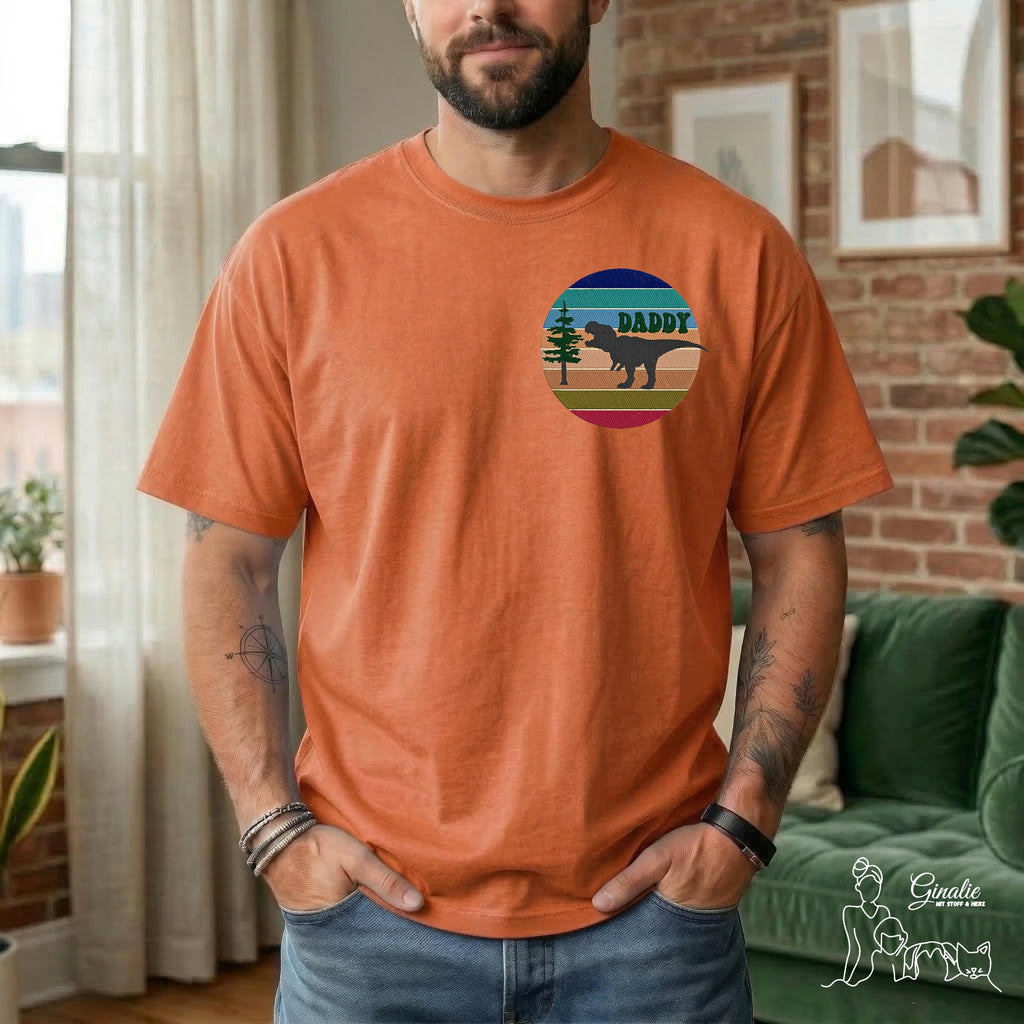 Mama Saurus & Daddy Saurus DINO02 • Retro Dino T-Shirt für Eltern