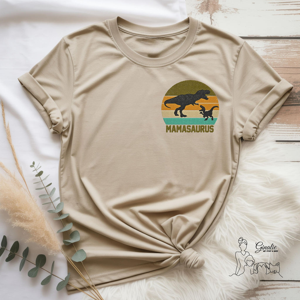 Mama Saurus & Daddy Saurus DINO02 • Retro Dino T-Shirt für Eltern