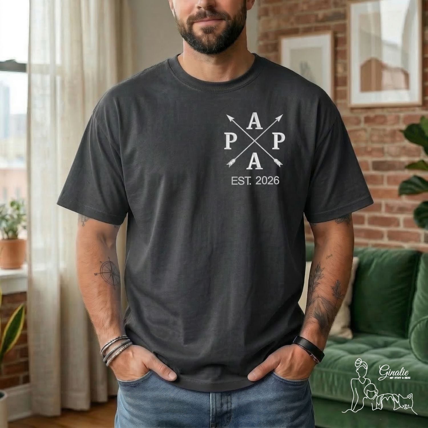 Papa T-Shirt personalisiert mit Pfeil Design • bestickt