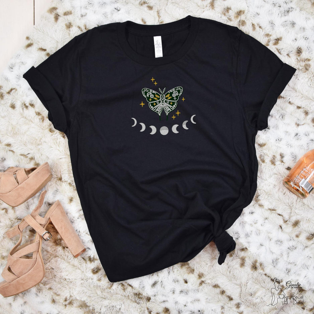 Boho Schmetterling Shirt SP01 • Mondphasen Design • Spirituelles T-Shirt, Hoodie oder Sweatshirt