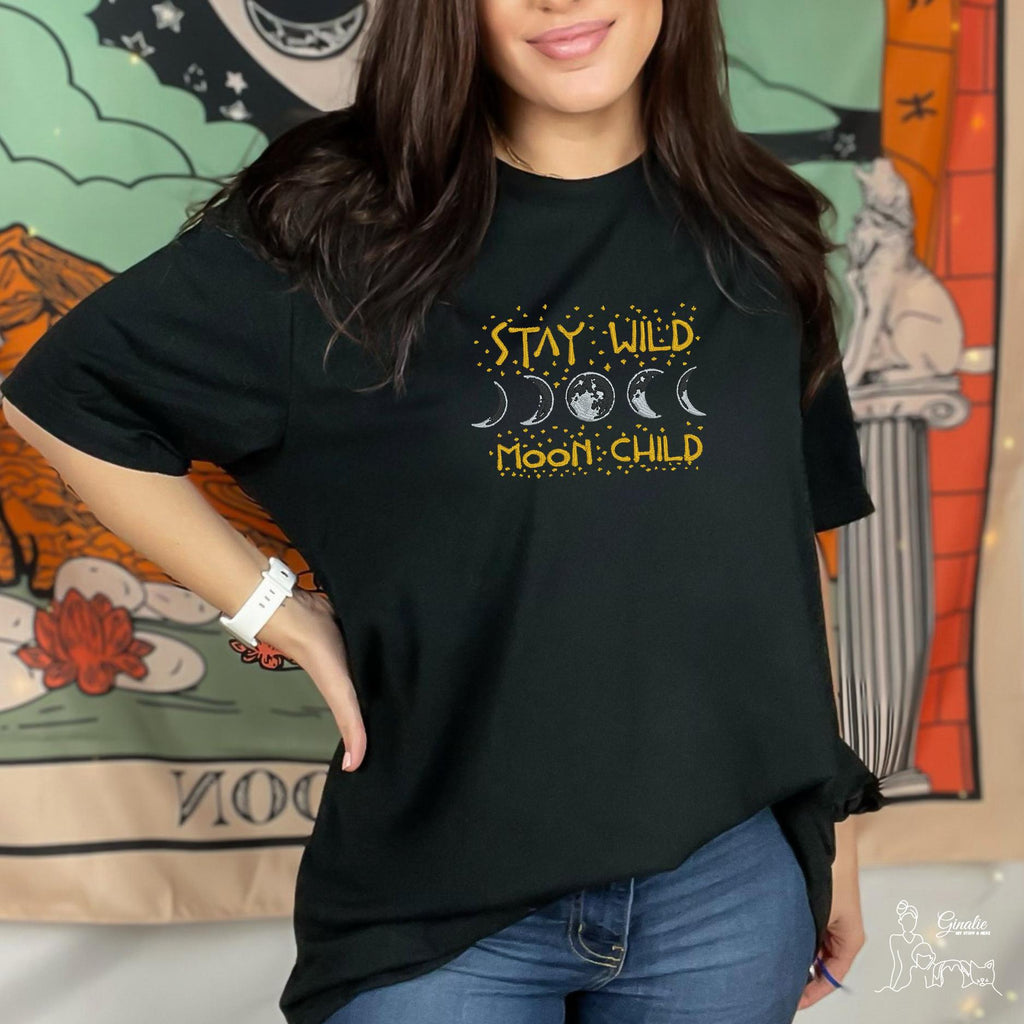 Stay Wild Moon Child SP02 • Spirituelles Shirt • Mondphasen T-Shirt, Hoodie oder Sweatshirt
