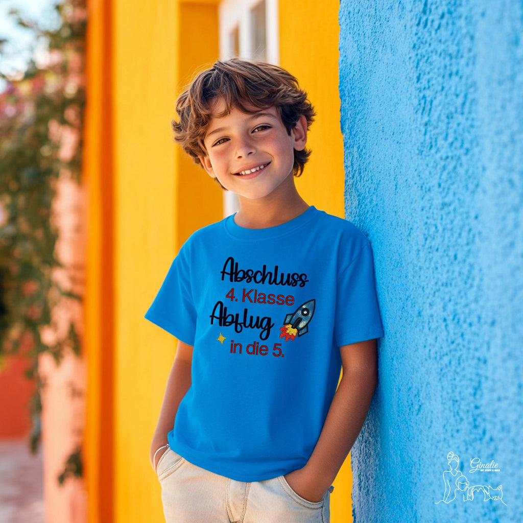 Schulkind T-Shirt SCHOOL02 • Abschluss T-Shirt bestickt • 4. Klasse • Abflug in die 5.