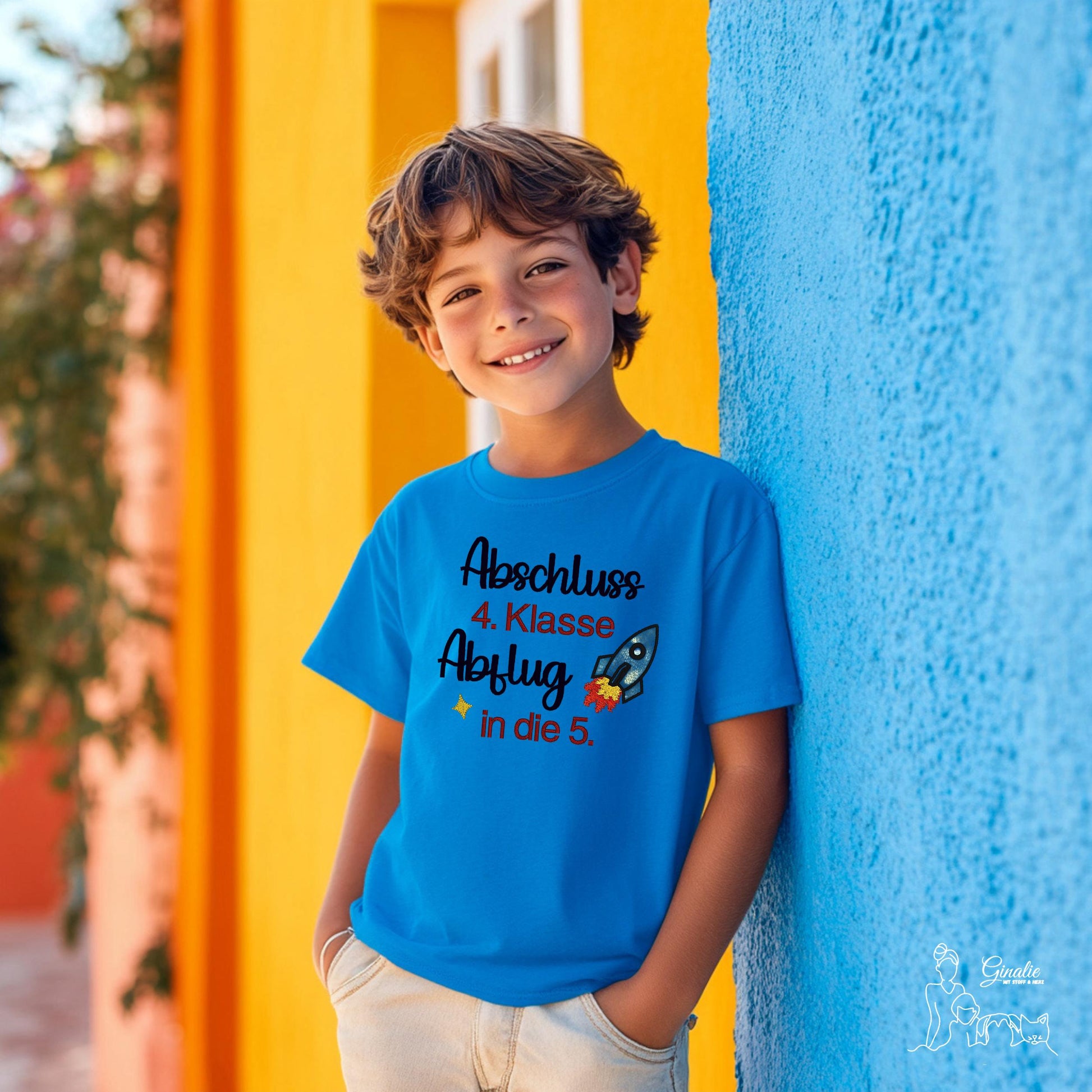 Schulkind T-Shirt SCHOOL02 • Abschluss T-Shirt bestickt • 4. Klasse • Abflug in die 5.