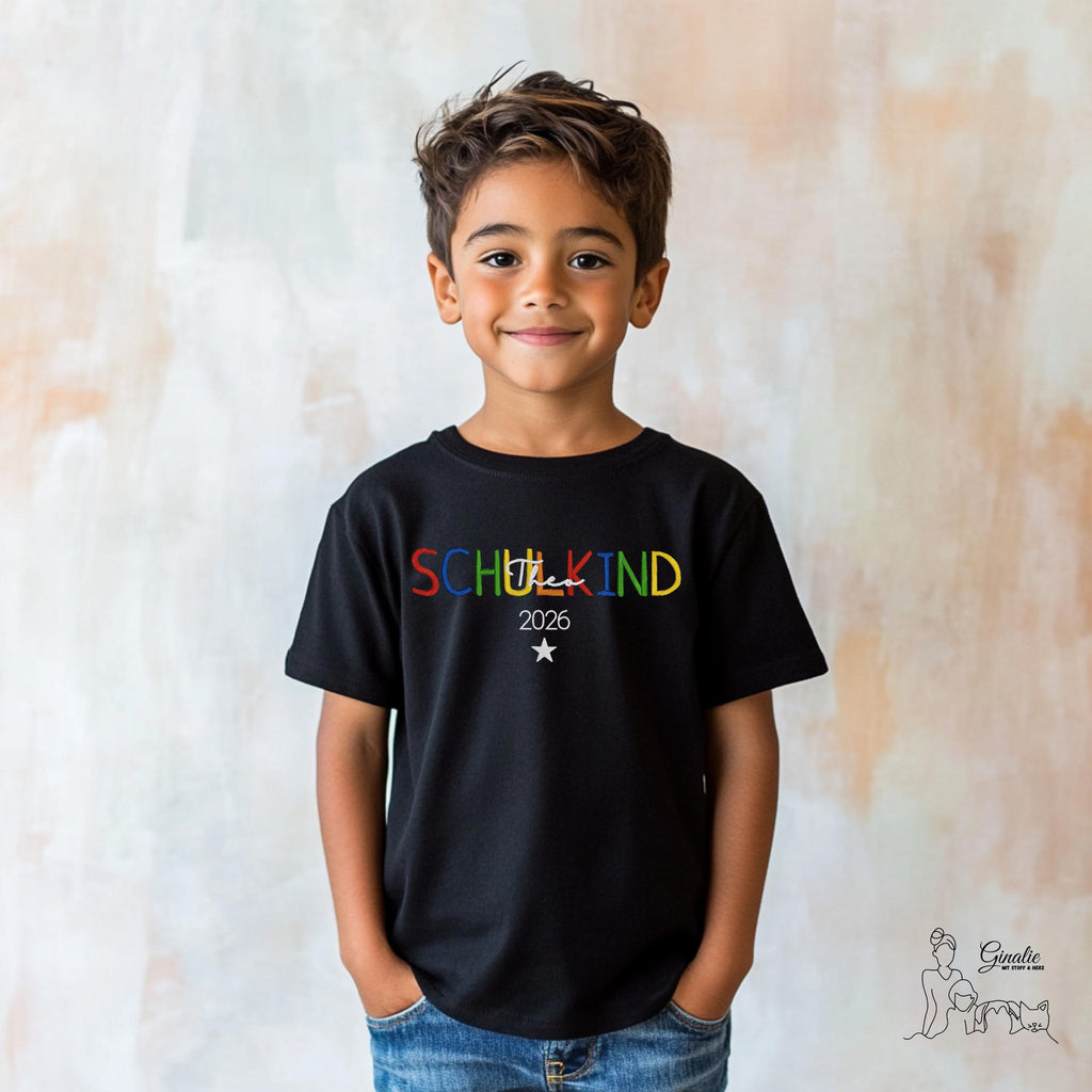 Schulkind T-Shirt SCHOOL01 • bestickt & personalisiert mit Name • Einschulung