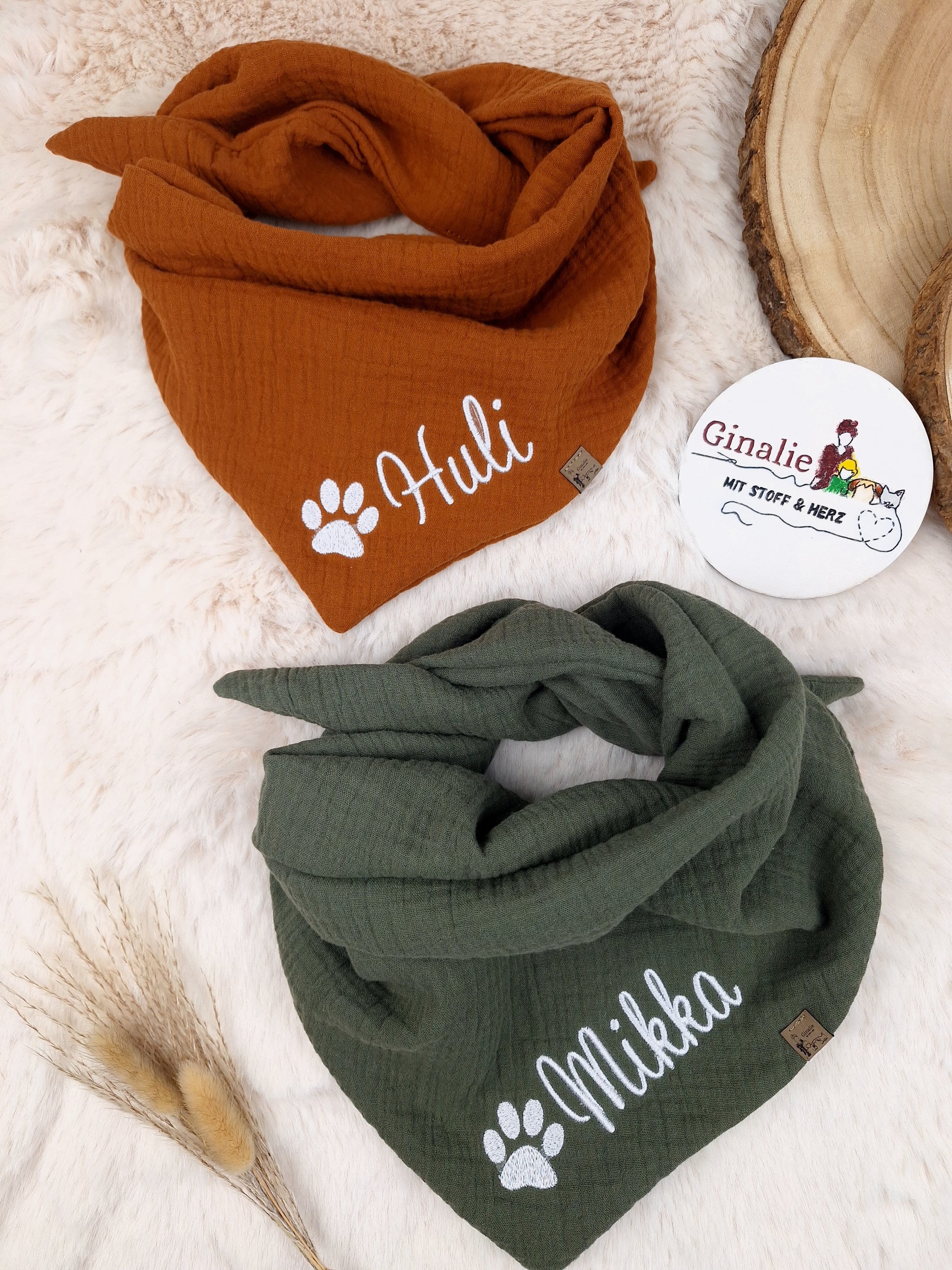 Hundehalstuch mit Namen aus Musselin