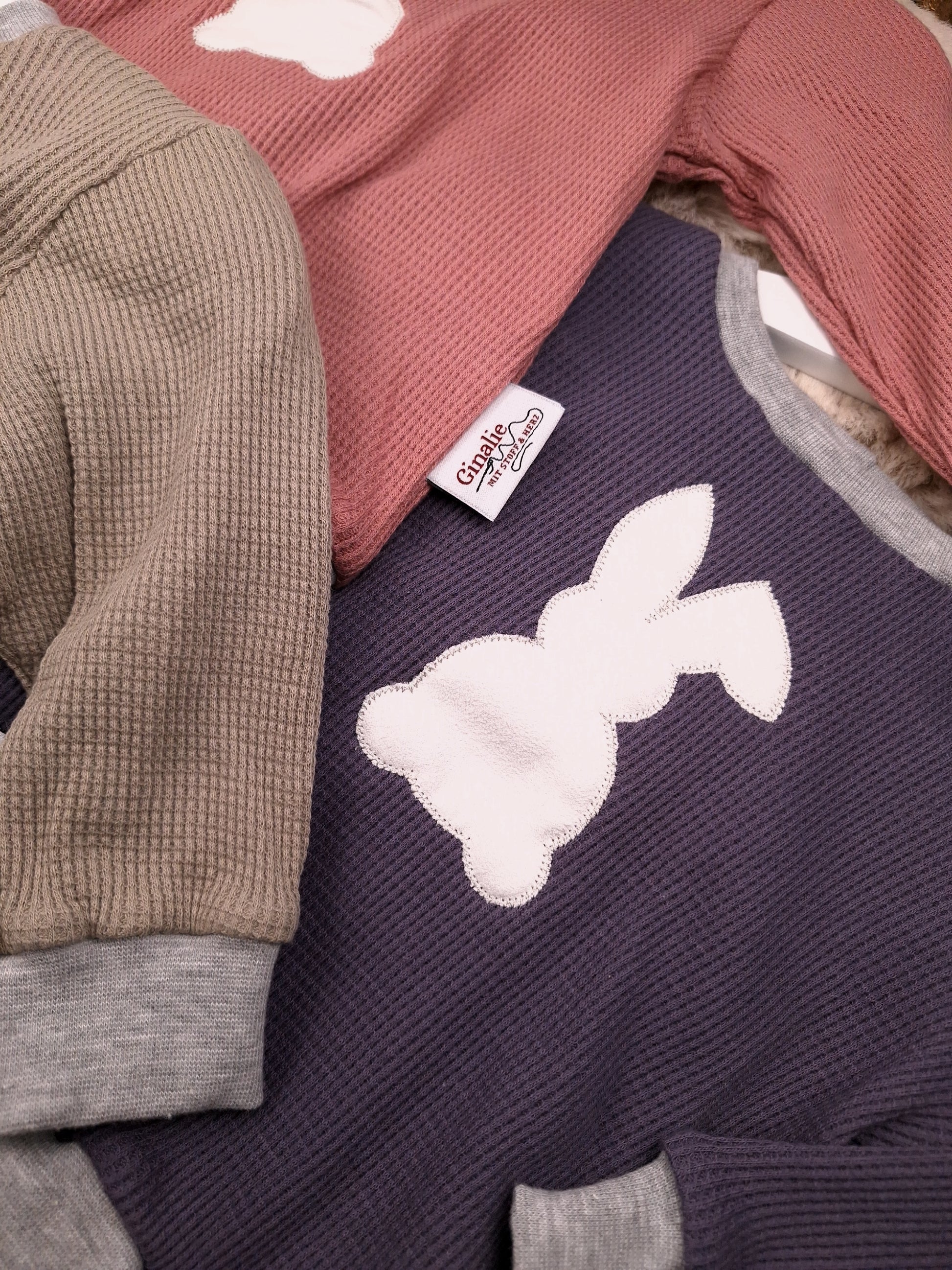 Sofortkauf Osterhasen mit Applikation Gr. 74