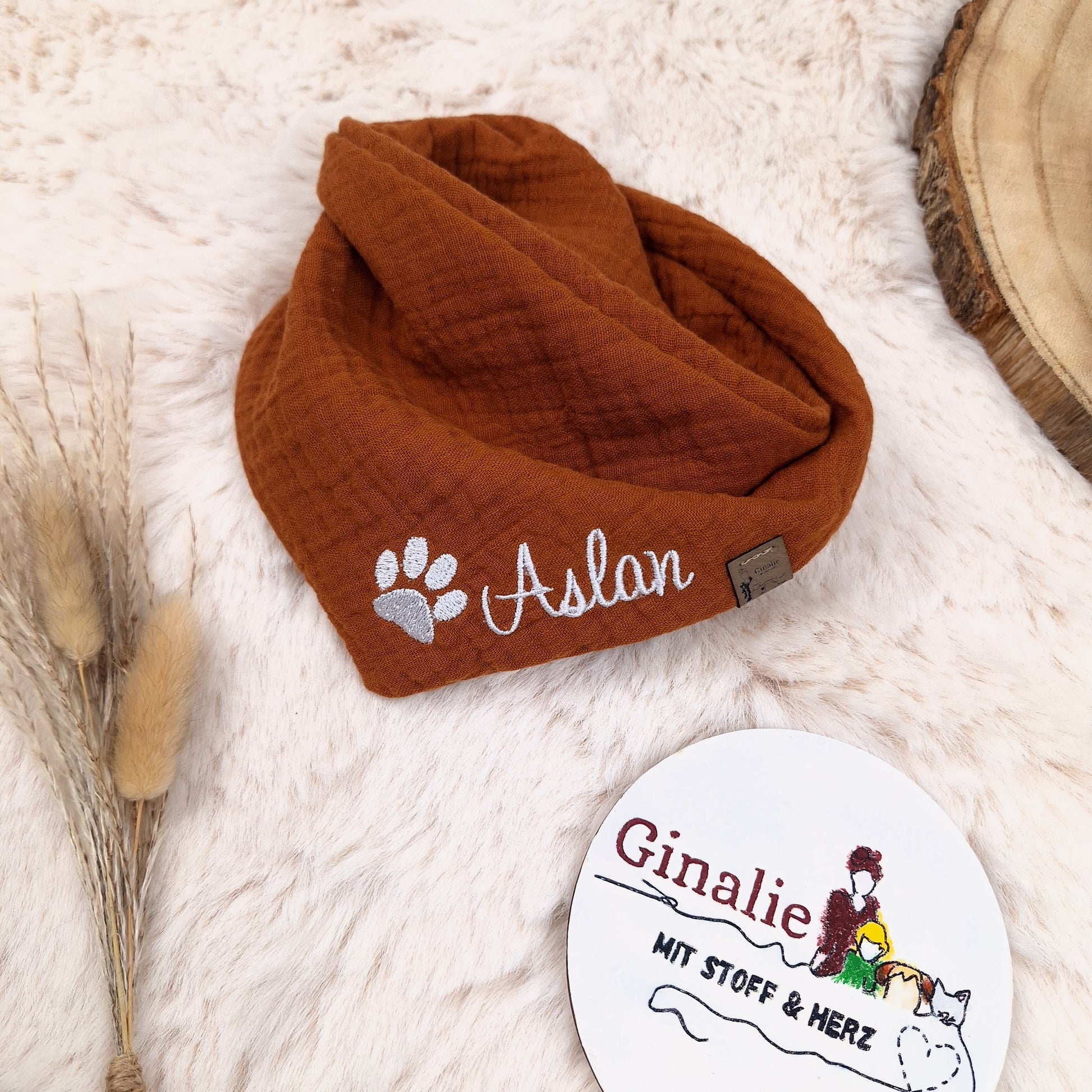 Hundehalstuch mit Namen aus Musselin