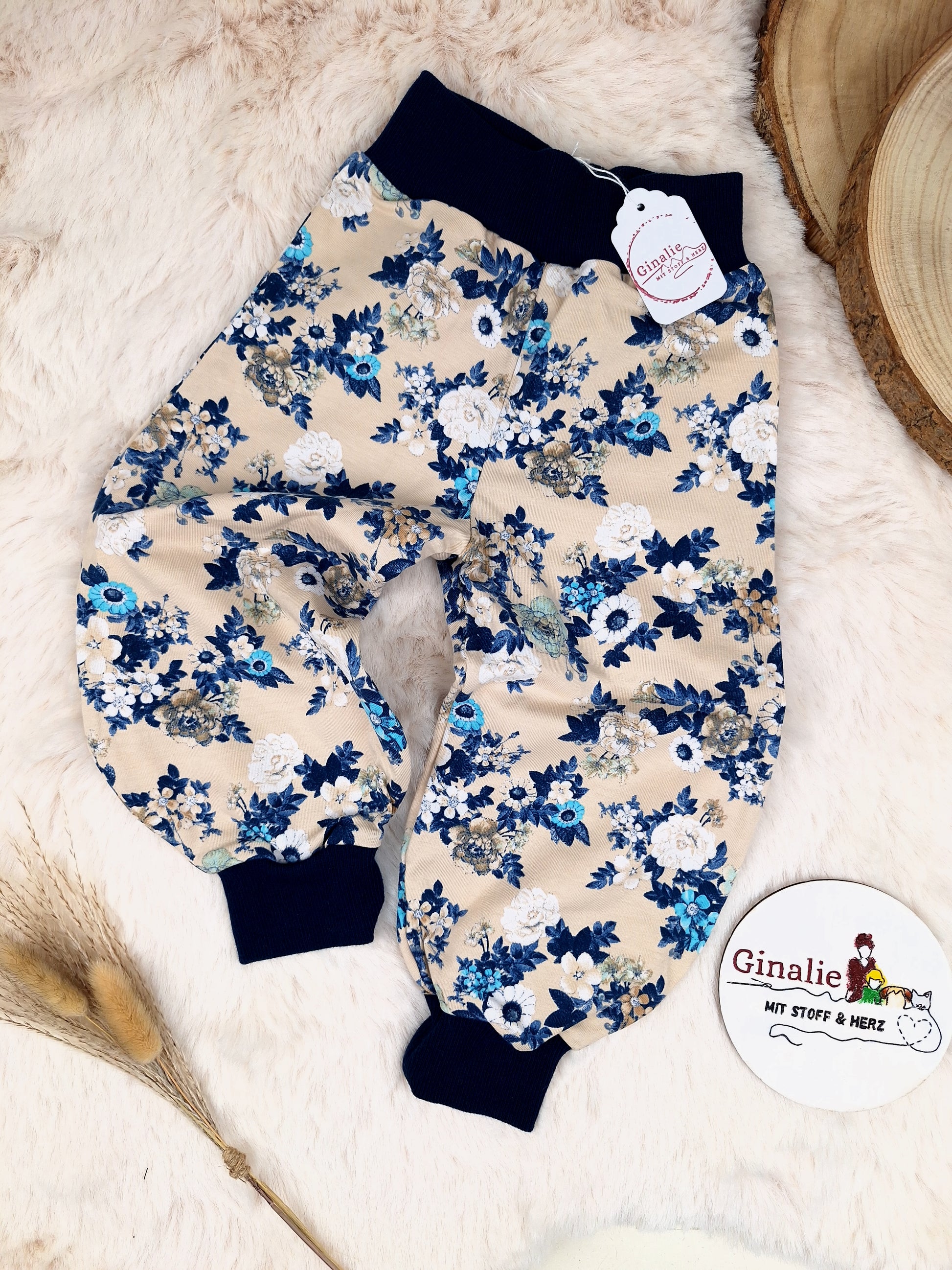 Sofortkauf Blumen Blau Beige Pumphose Baby