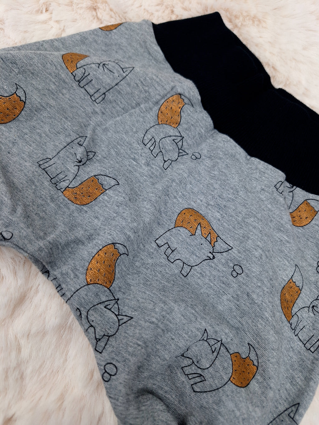 Sofortkauf Grau Gold Fuchs Pumphose Baby Gr. 68