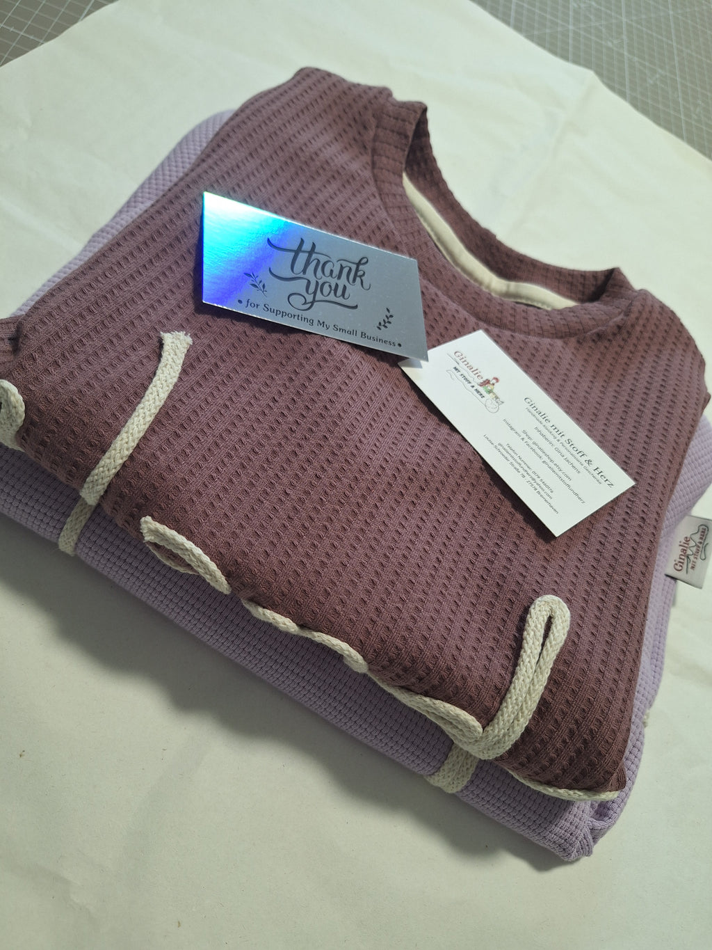 Kinderpullover Waffeljersey • mit Kordelname