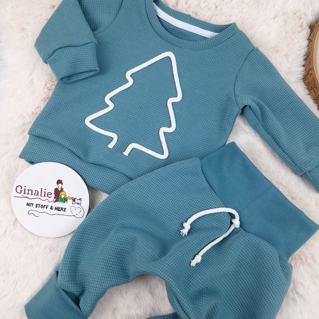 Weihnachts-Kordelpullover für Kinder • festliche Applikationen aus Kordel